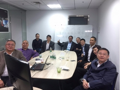 感谢你们的到来,DELOX将用实际行动,响应十九大会议精神!